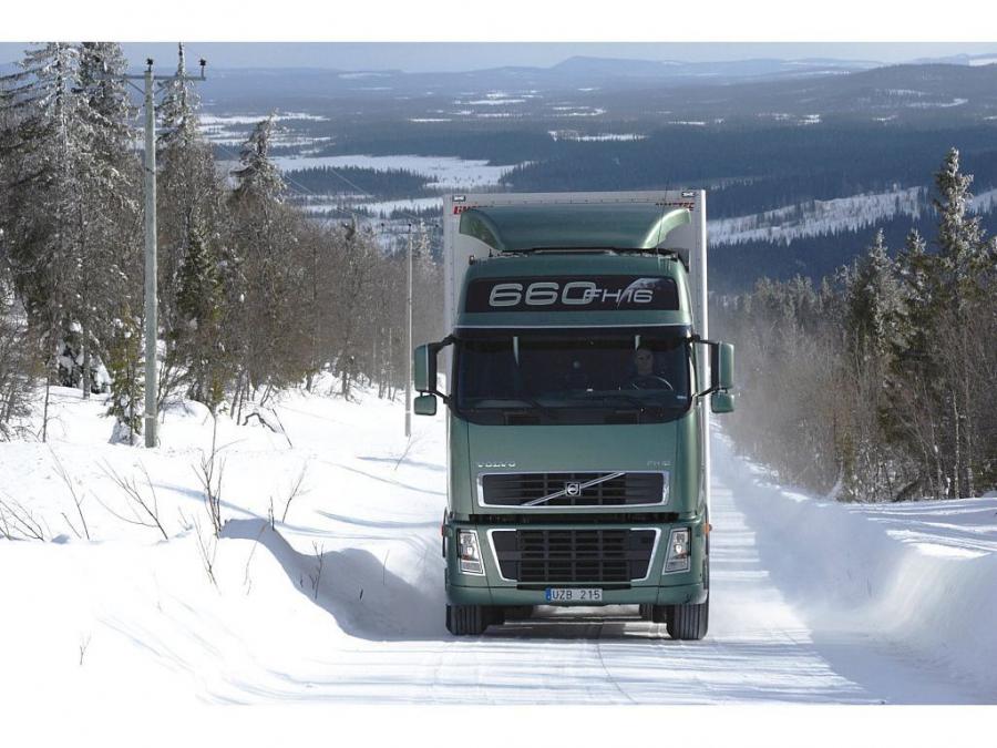  Volvo FH16 4x2 2003 года  (фото 12 из 15)